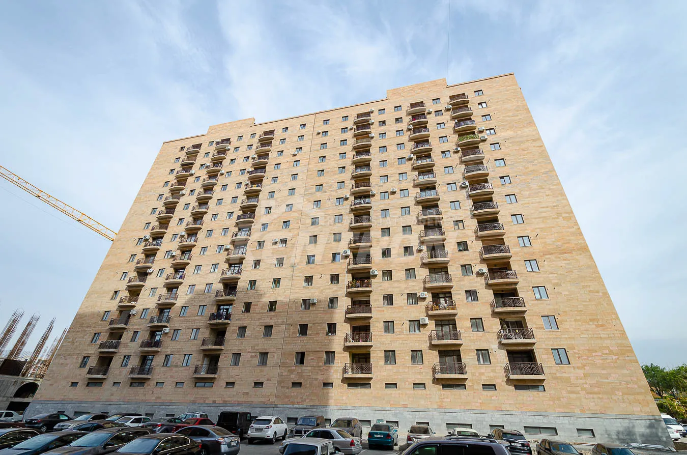 2 սենյականոց բնակարանի վաճառք Դավթաշեն, Միկոյան փող Kentron Real Estate